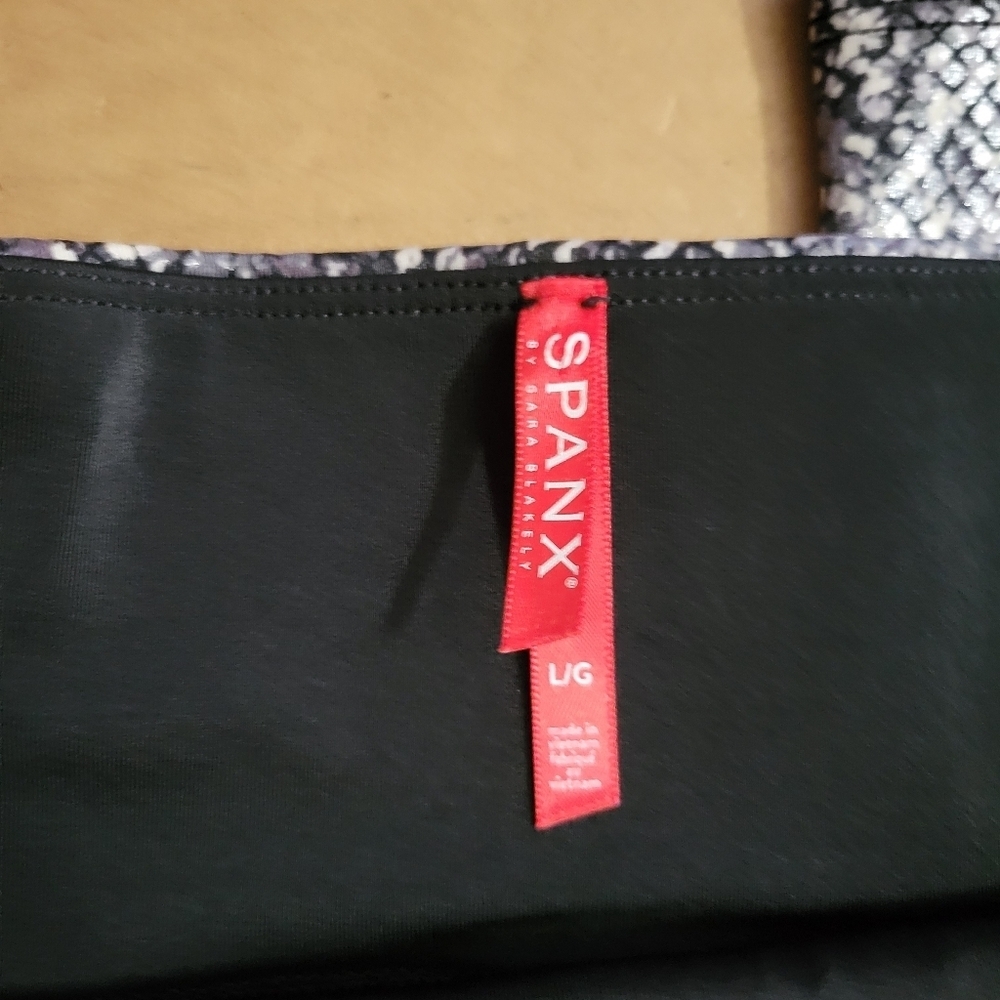 SPANX Faux Leather Snake Shine Y2K  Leggings  large - Picture 12 of 14